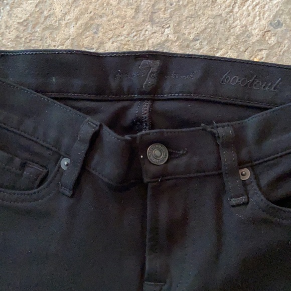 7 for all mankind black boot cut Ponte jeans, sz 26 EUC - Picture 2 of 4